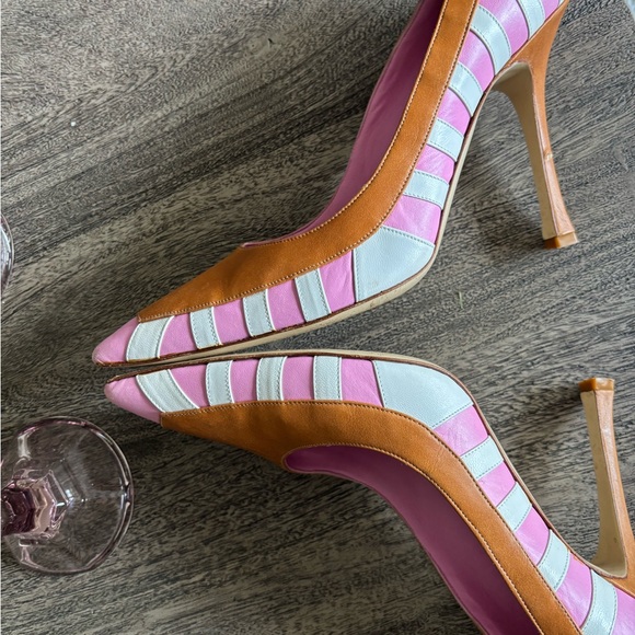 Manolo Blahnik Pink & Tan Pointed Toe Leather Pumps - Picture 3 of 5